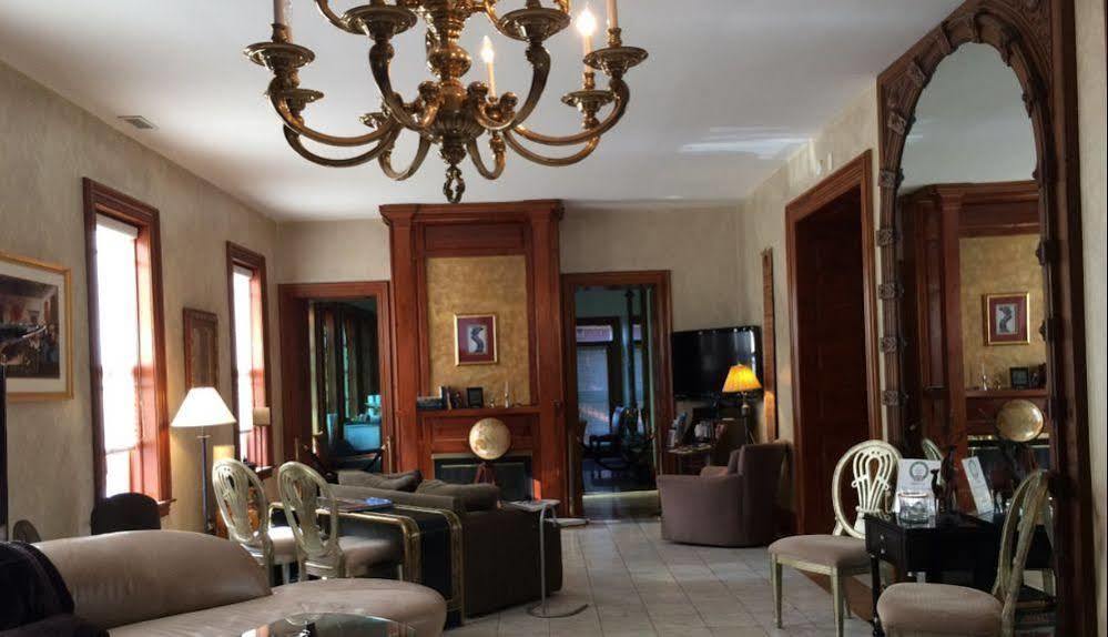 Hotel Mt Vernon Square 3*
